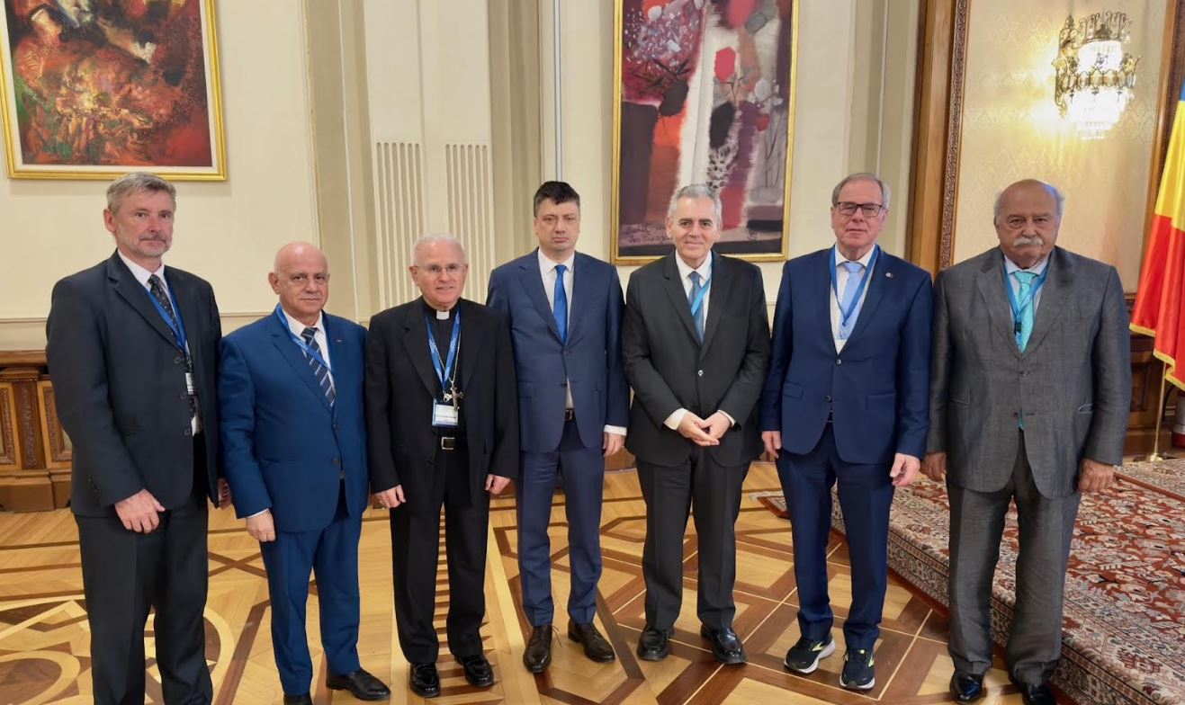 Μάξιμος Χαρακόπουλος: Πρωτοστάτησε σε ψήφισμα-έκκληση Ορθοδόξων Βουλευτών για την Αγία Αικατερίνη του Σινά στη Διεθνή Συνέλευση στο Βουκουρέστι 9 ΧΑΡΑΚΟΠΟΥΛΟΣ