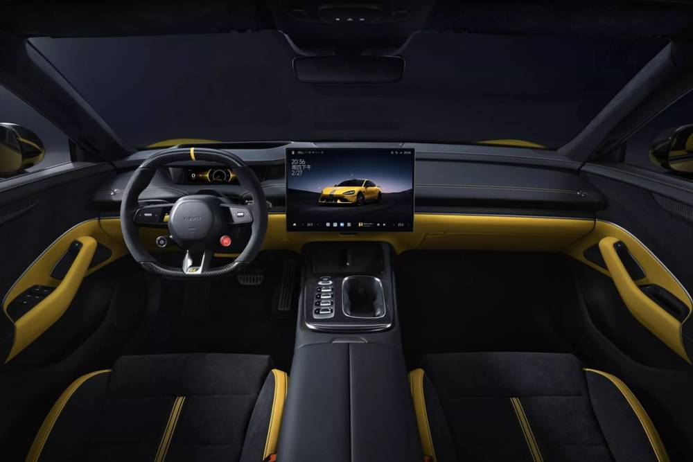 Το Xiaomi SU7 Ultra συνέτριψε το θρυλικό Rimac Nevera!