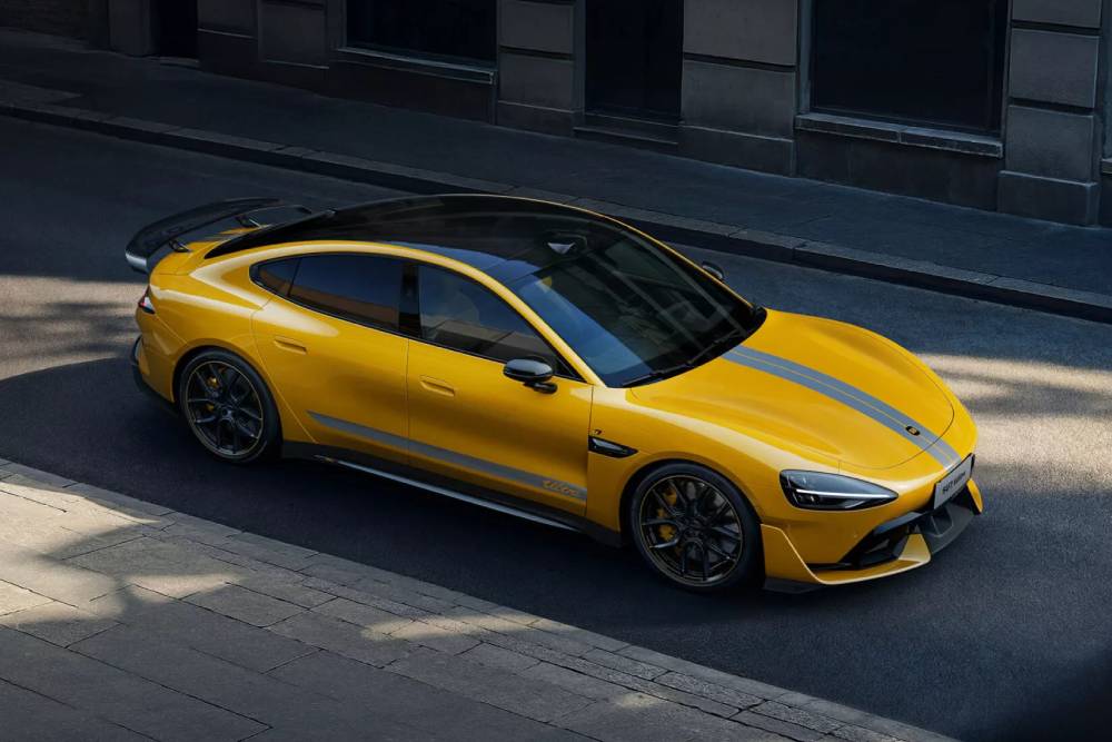 Το Xiaomi SU7 Ultra συνέτριψε το θρυλικό Rimac Nevera!