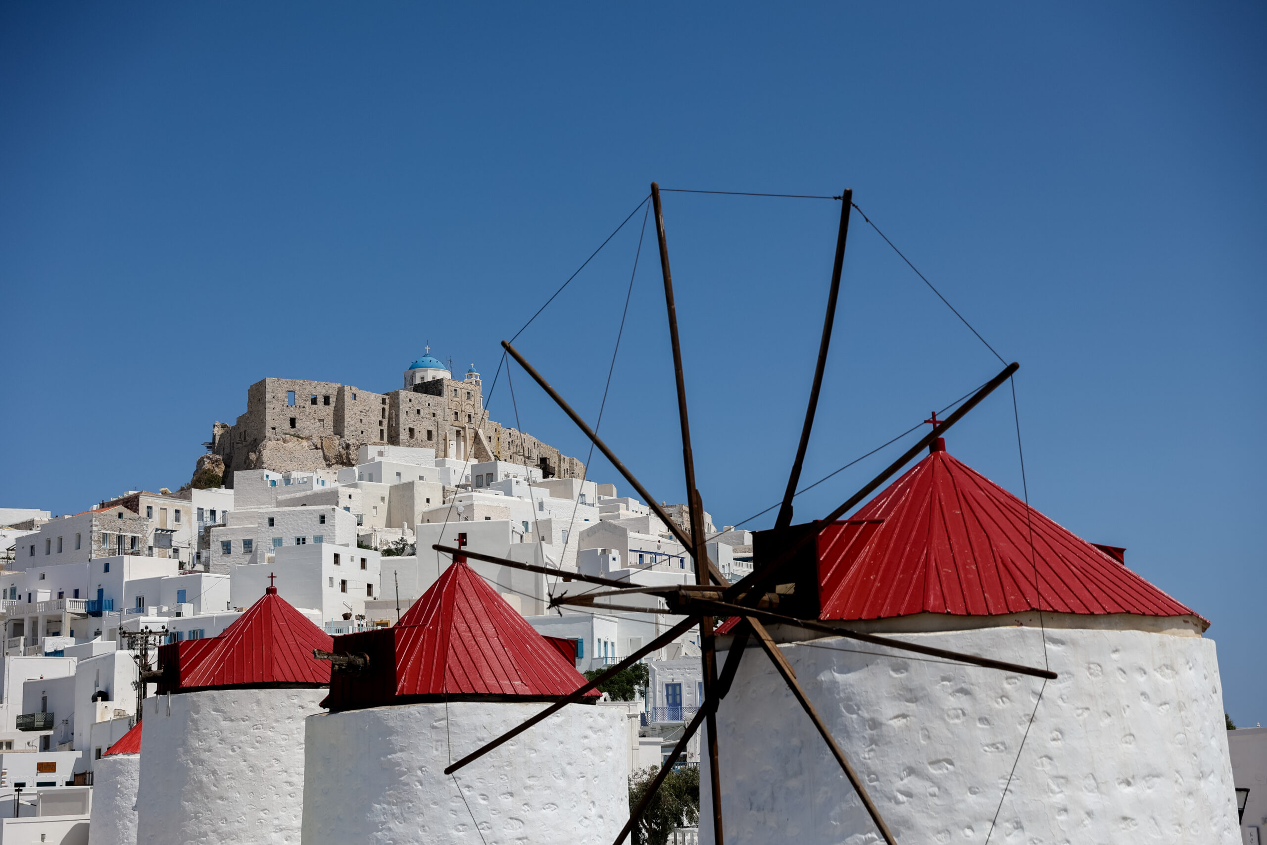 Αποθέωση στην Αστυπάλαια από μεγάλο γαλλικό τουριστικό οδηγό και το Cosmopolitan 2 αστυπάλαια