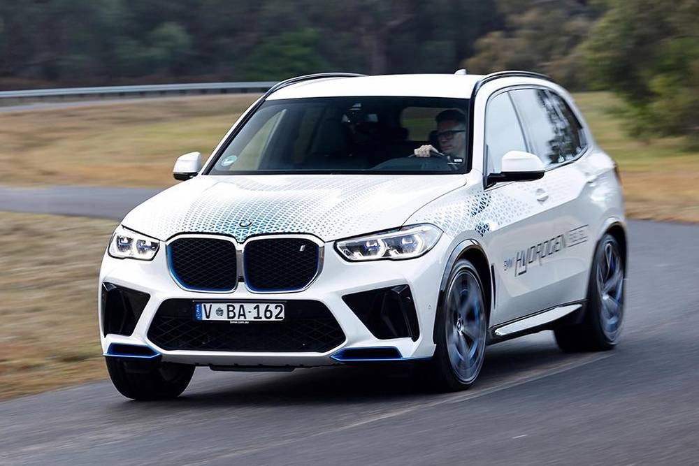 BMW: «Η χρυσή ευκαιρία για υδρογόνο είναι τώρα»