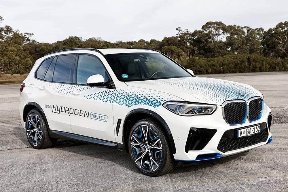 BMW: «Η χρυσή ευκαιρία για υδρογόνο είναι τώρα»