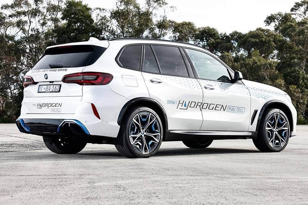 BMW: «Η χρυσή ευκαιρία για υδρογόνο είναι τώρα»