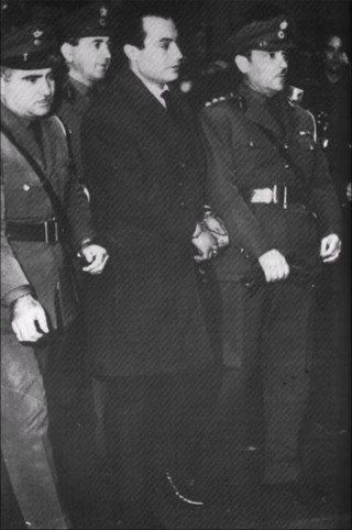 «Μανούλα μου γλυκιά είμαι αθώος» – Η τραγική εκτέλεση του 28χρονου ως ο «Δράκος του Σέιχ Σου» 21 «Μανούλα μου γλυκιά είμαι αθώος» – Η τραγική εκτέλεση του 28χρονου ως ο «Δράκος του Σέιχ Σου»
