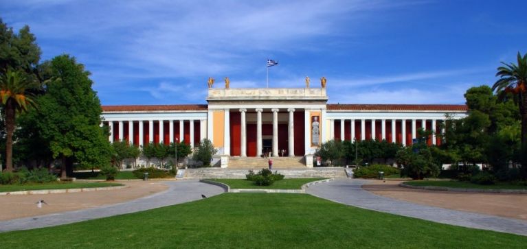 ΑΣΕΠ: Δημοσιεύθηκαν οι πίνακες επιτυχόντων για προσλήψεις σε μουσεία 2 Η πρόσοψη του Εθνικού Αρχαιολογικού Μουσείου στην Αθήνα