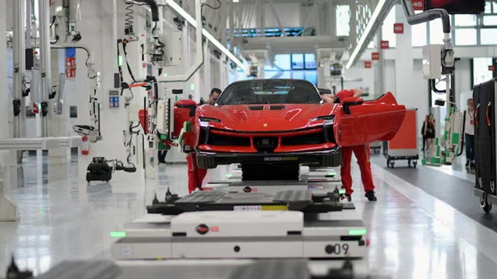 «Μηδενική ζήτηση»: Η Ferrari αναβάλλει το δεύτερο EV της 5 Ferrari εργοστάσιο