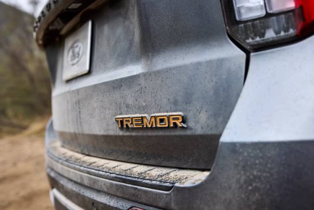 Νέο Ford Explorer Tremor κάνει τον δρόμο να τρέμει