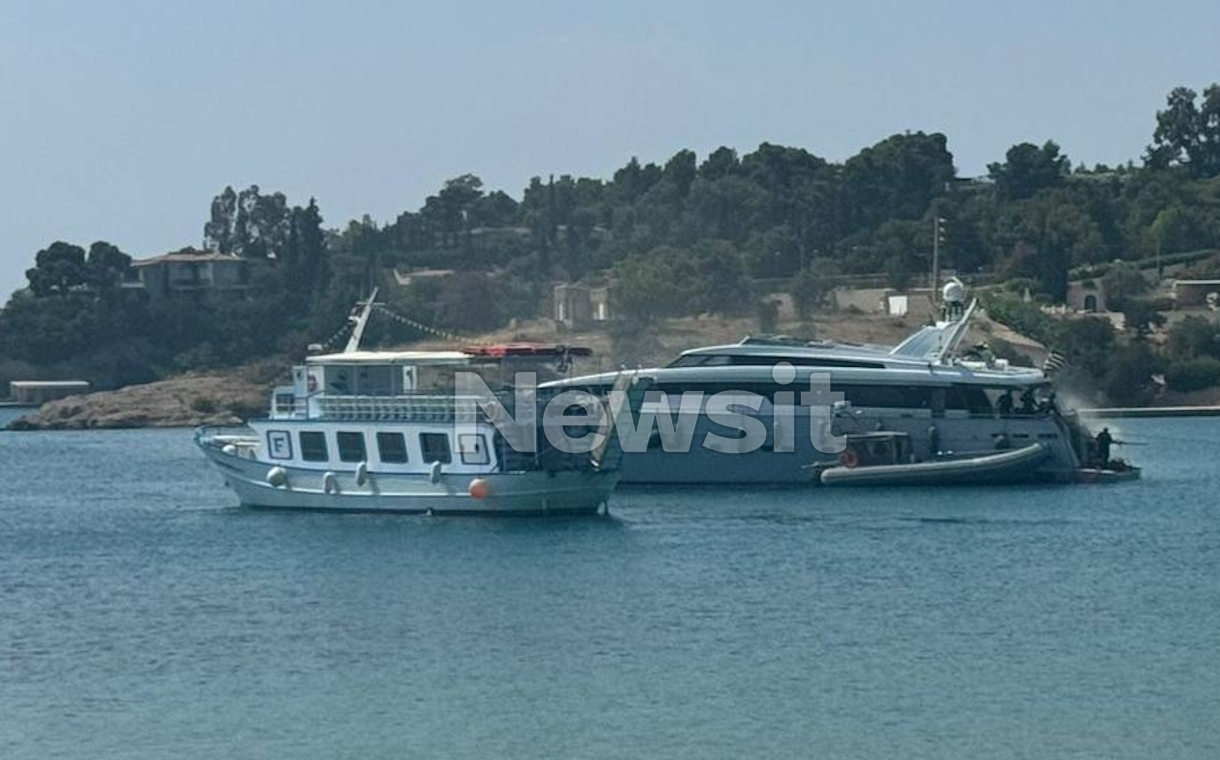 Πόρτο Χέλι: Συγκλονιστικό βίντεο από τη μάχη κατάσβεσης της φλεγόμενης θαλαμηγού 2 Φωτιά σε θαλαμηγό στο Πόρτο Χέλι