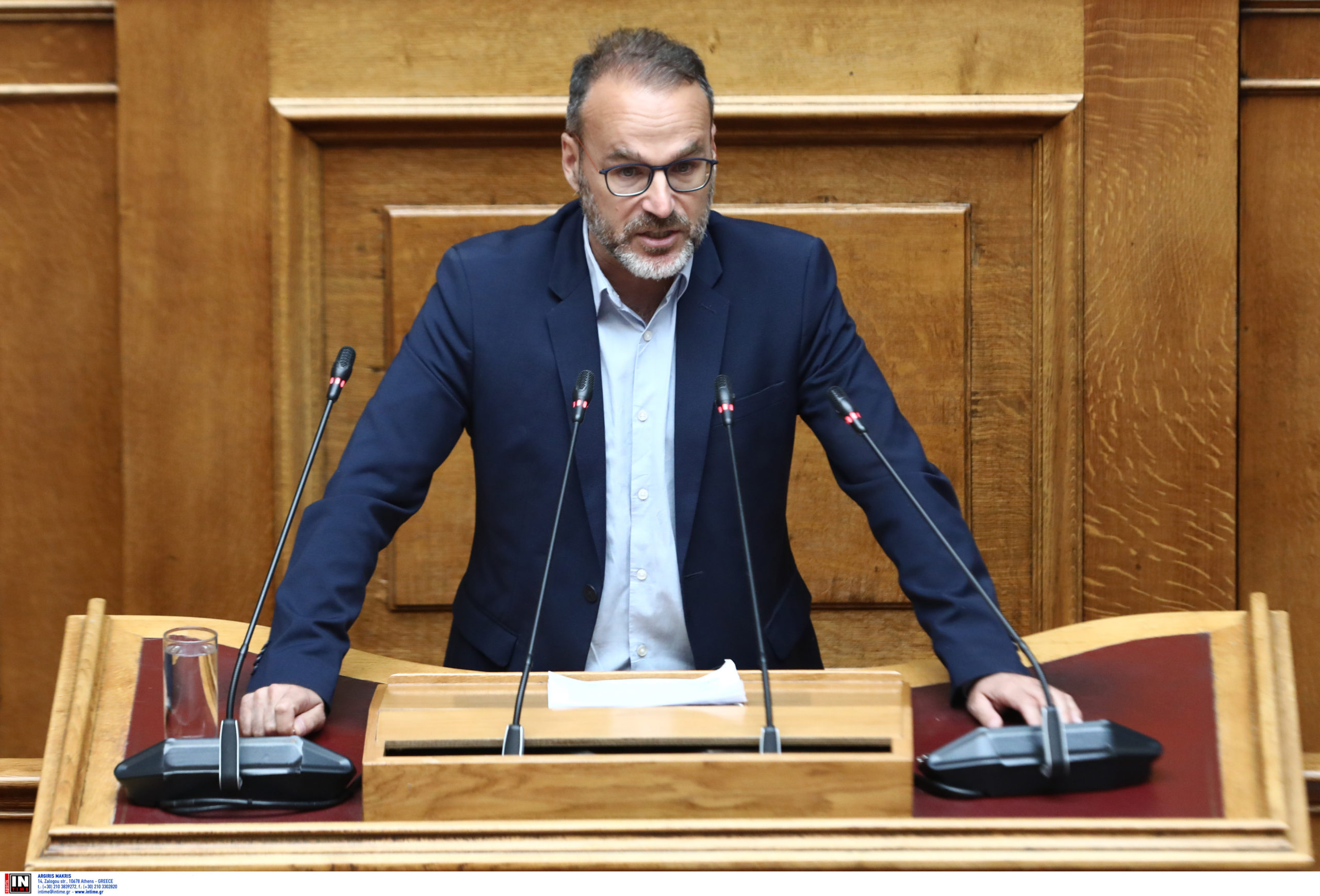 Βουλή: Έντονες αντιπαραθέσεις στη συζήτηση για Προκαταρκτική Επιτροπή Τεμπών – Τι υποστήριξαν οι εισηγητές των κομμάτων
