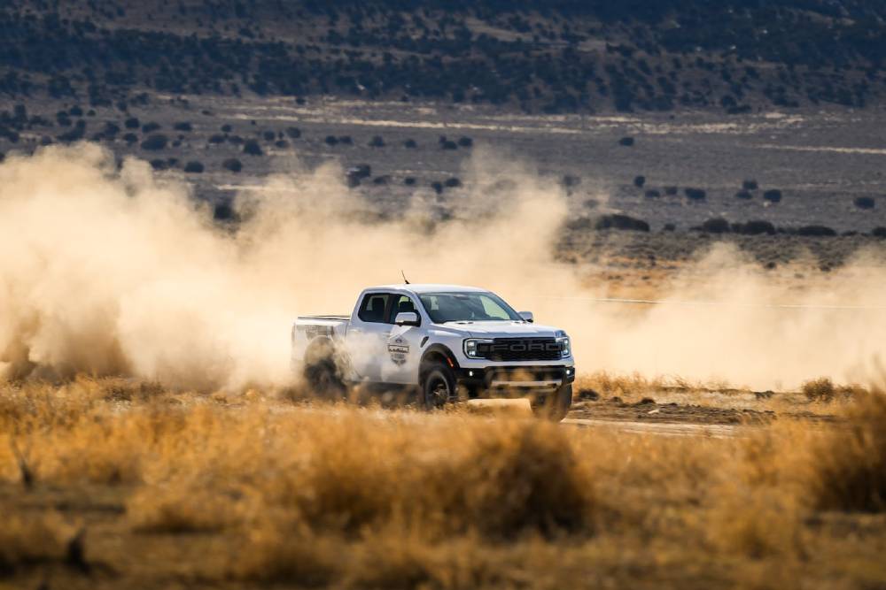 Η σχολή οδήγησης με τα Ford Ranger Raptor