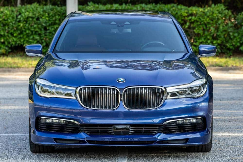 Γκάζια κλάσης με Alpina B7 xDrive 600 ίππων