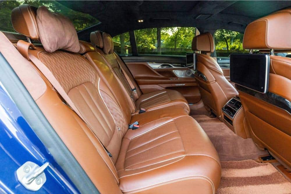 Γκάζια κλάσης με Alpina B7 xDrive 600 ίππων