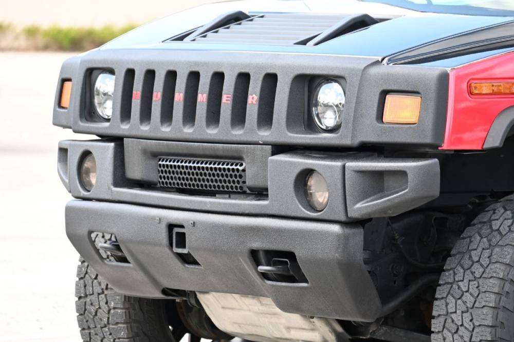 Ευκαιρία-σοκ: Hummer H2 πωλείται μόλις 8.000 ευρώ