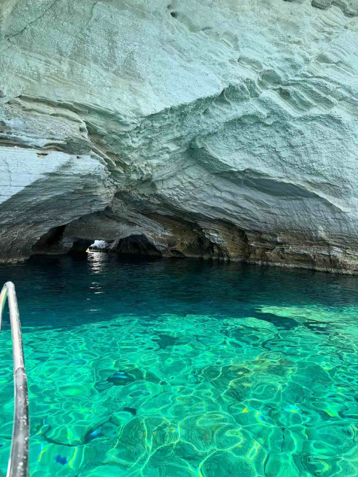 Βουλγαράκη - Ιωαννίδης: Ποζάρουν αγκαλιά στις καλοκαιρινές τους διακοπές (Φωτογραφίες)