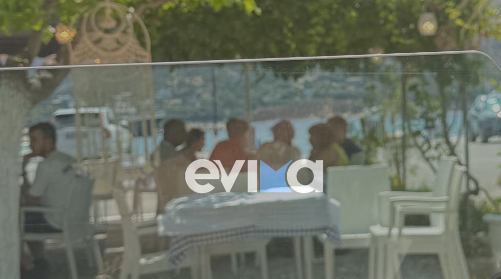 Στην Εύβοια για το τριήμερο του Αγίου Πνεύματος η Κατερίνα Σακελλαροπούλου 6 Η πρώην Πρόεδρος της Δημοκρατίας με τον σύντροφό της και τους φίλους απολαμβάνουν το φαγητό γνωστής ψαροταβέρνας στους Αγίους Αποστόλους Εύβοιας