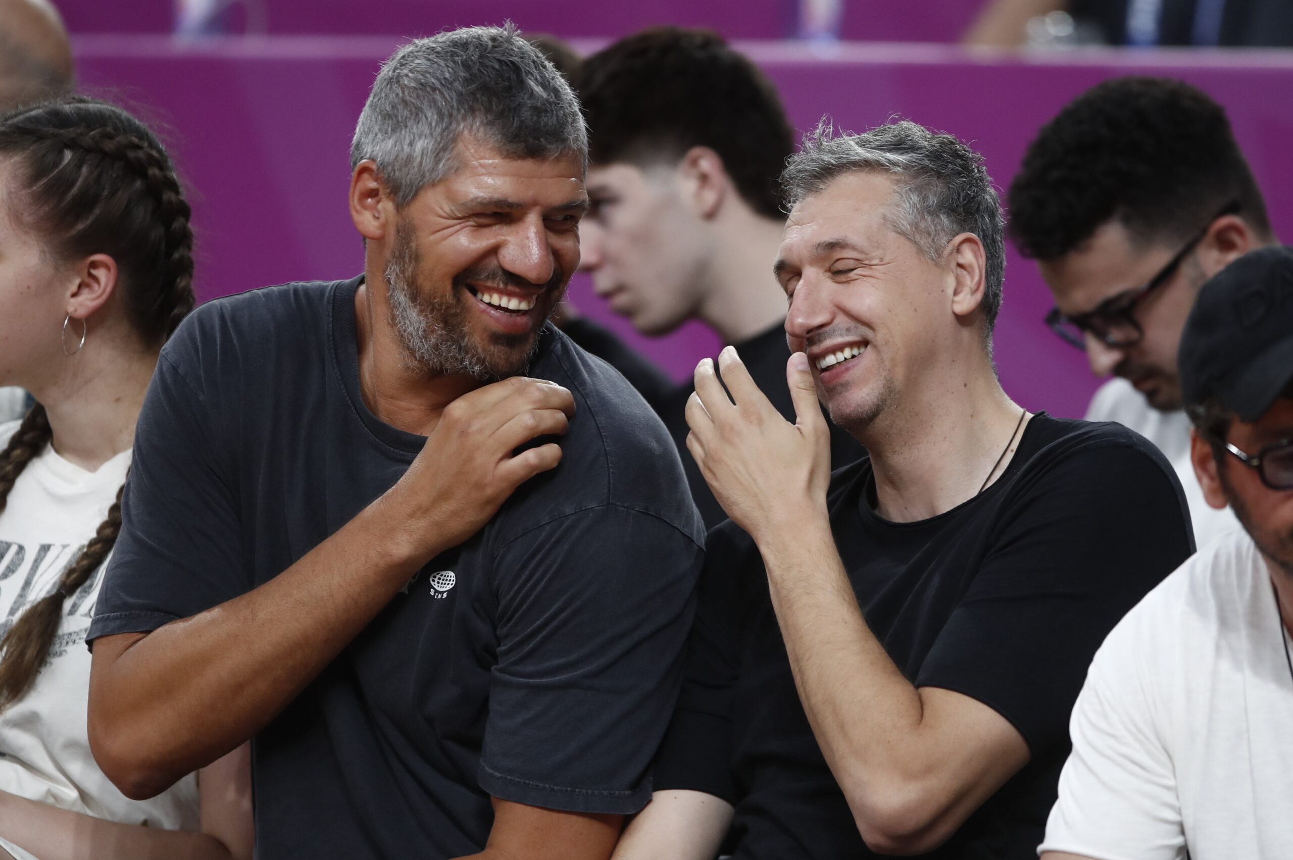 Ελλάδα – Τουρκία: Δημήτρης Διαμαντίδης, Λάζαρος Παπαδόπουλος, Θανάσης Αντετοκούνμπο και αδελφοί Αγγελόπουλοι στο ΣΕΦ για την αναμέτρηση 7 Ελλάδα – Τουρκία: Δημήτρης Διαμαντίδης, Λάζαρος Παπαδόπουλος, Θανάσης Αντετοκούνμπο και αδελφοί Αγγελόπουλοι στο ΣΕΦ για την αναμέτρηση