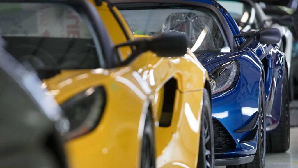 Κλείνει ή όχι οριστικά το εργοστάσιο της Lotus; 8 Lotus εργοστάσιο Norfolk