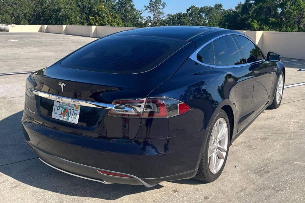 Πόσο αξιόπιστο είναι ένα Tesla Model S αξίας 6.700 ευρώ
