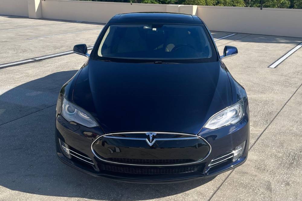 Πόσο αξιόπιστο είναι ένα Tesla Model S αξίας 6.700 ευρώ