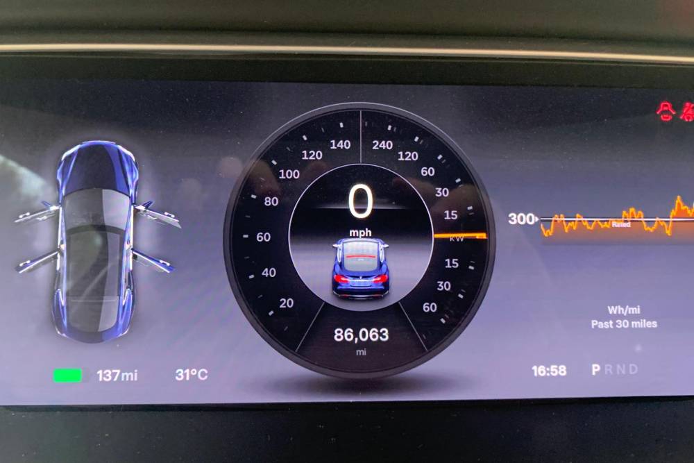 Πόσο αξιόπιστο είναι ένα Tesla Model S αξίας 6.700 ευρώ