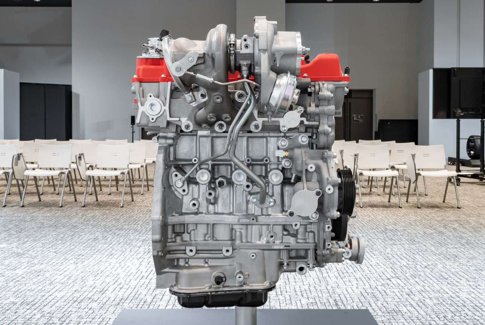 Toyota ετοιμάζει το πιο δυνατό 4κύλινδρο μοτέρ παραγωγής 4 Toyota