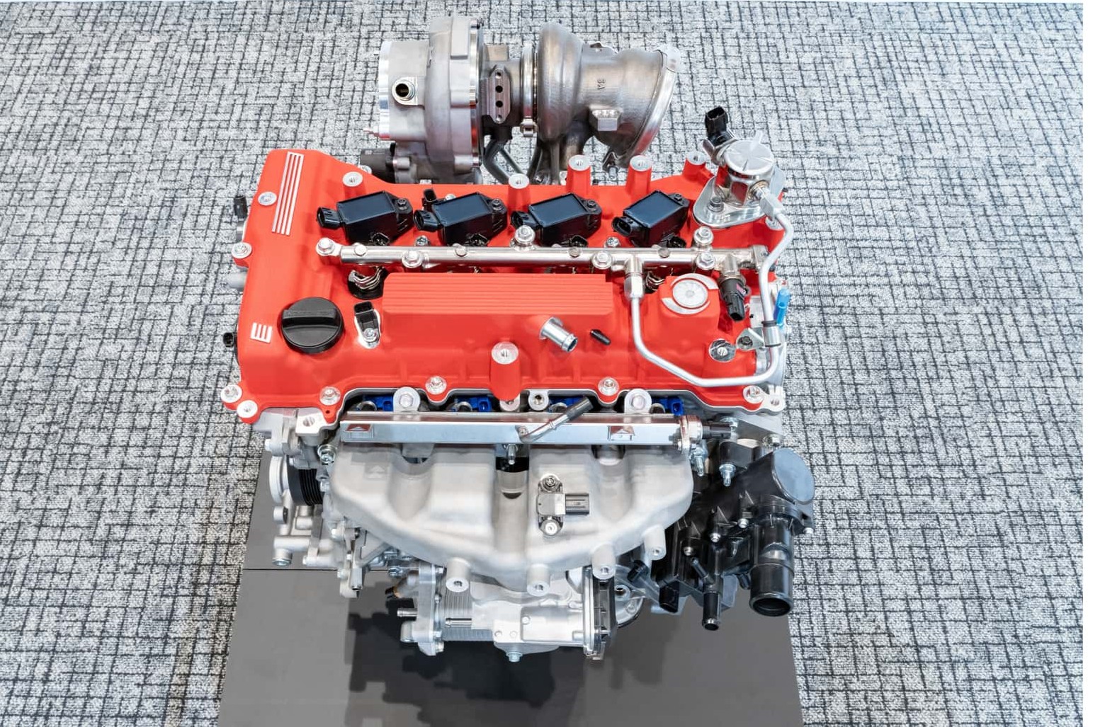 Toyota ετοιμάζει το πιο δυνατό 4κύλινδρο μοτέρ παραγωγής 3 Toyota