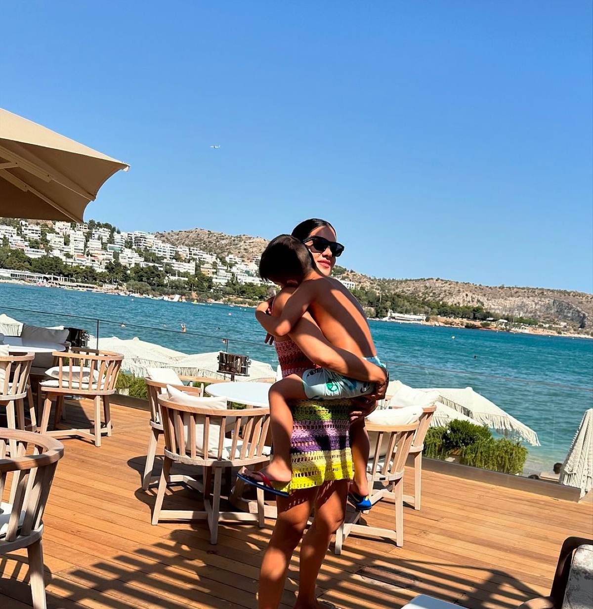 Η Σταματίνα Τσιμτσιλή με το γιο της