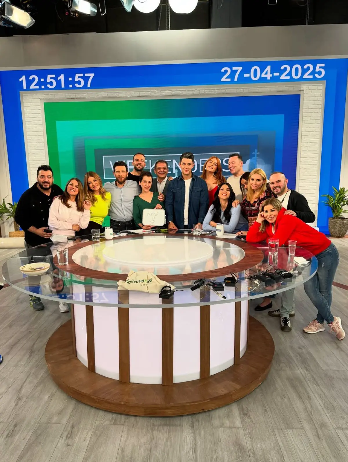 Οι Weekenders και οι συνεργάτες τους πίσω από τις κάμερες
