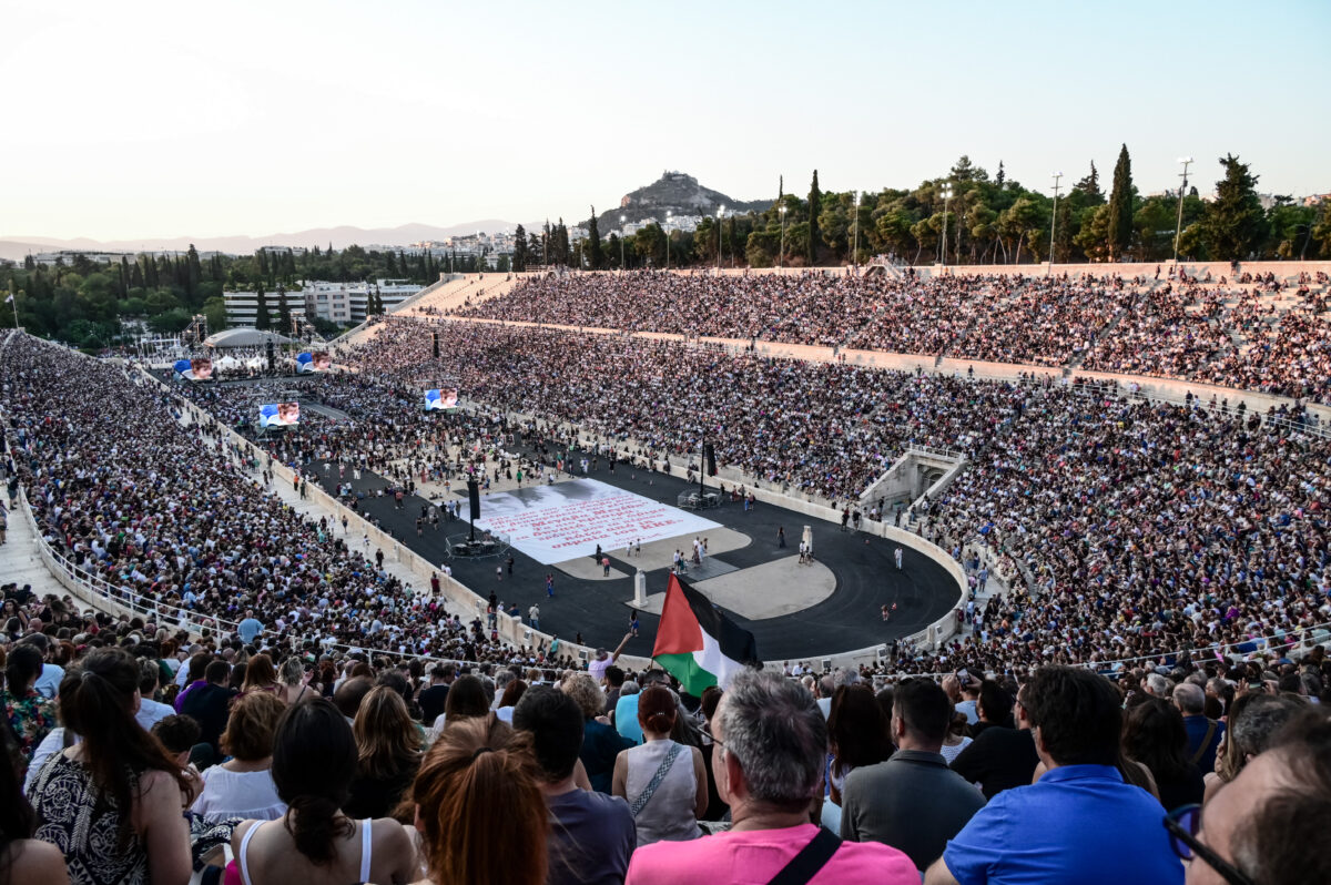 Μίκης Θεοδωράκης: Κατάμεστο το Καλλιμάρμαρο στη συγκλονιστική συναυλία για τα 100 χρόνια από τη γέννησή του 14 Συναυλία - αφιέρωμα για τα 100 χρόνια από τη γέννηση του Μίκη Θεοδωράκη στο Καλλιμάρμαρο