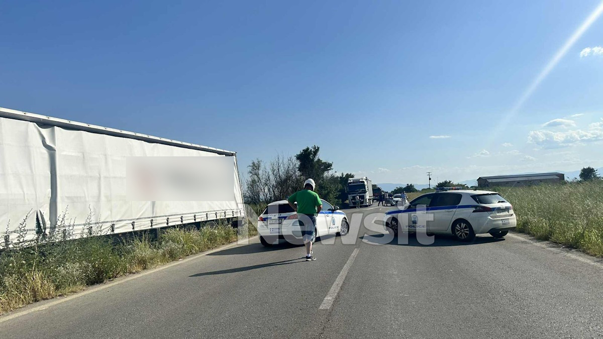 Θεσσαλονίκη: Σοκαριστικά ερωτήματα για το τροχαίο με θύματα πατέρα και γιο – «Έχουμε τρελαθεί, λένε ότι έφταιγε το φορτηγό» 6 Το σημείο που έγινε το τροχαίο στη Θεσσαλονίκη