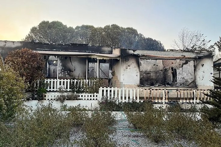Τουρκία: Μάχη για την κατάσβεση των καταστροφικών πυρκαγιών – Απειλούνται κατοικημένες περιοχές στη Σμύρνη 2 Τουρκία: Μάχη για την κατάσβεση των καταστροφικών πυρκαγιών – Απειλούνται κατοικημένες περιοχές στη Σμύρνη