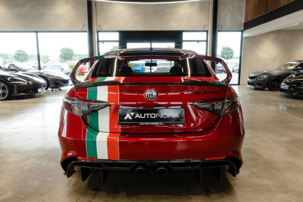 Η πιο γνήσια ιταλίδα Alfa Romeo Giulia GTAm αποκαλύπτεται