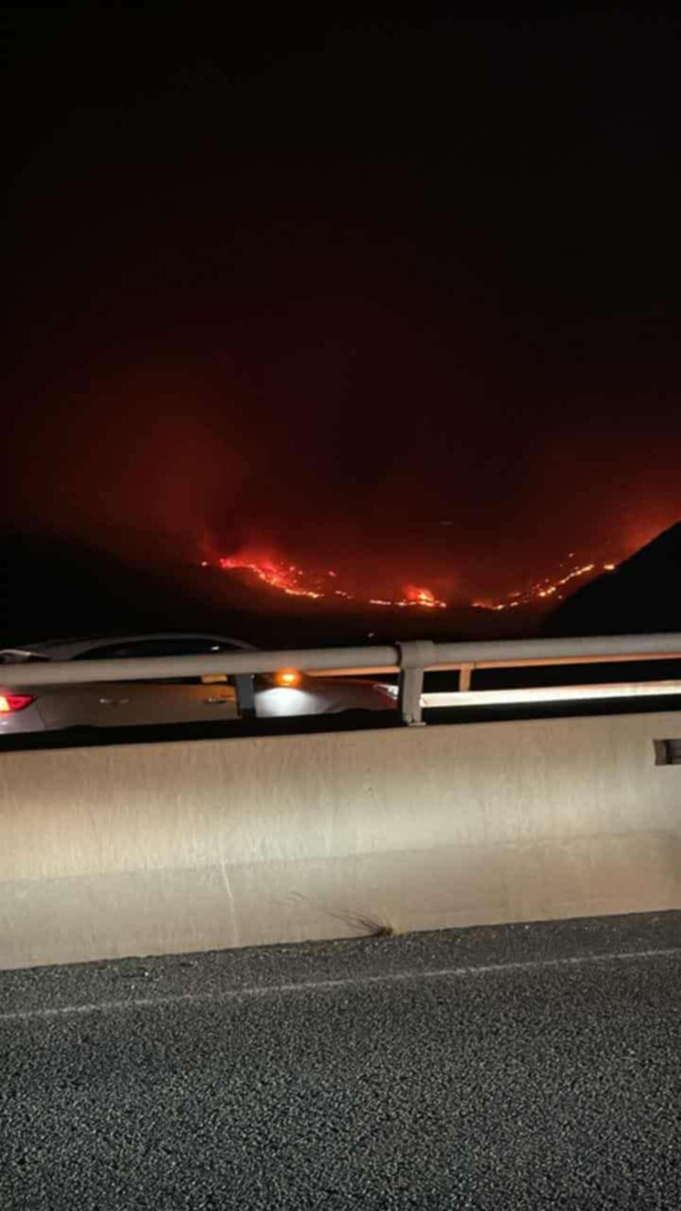 Ατελείωτη τραγωδία στην Κύπρο: Δύο νεκροί από την πύρινη λαίλαπα στην ορεινή Λεμεσό – Αγωνία για τον απεγκλωβισμό δεκάδων ανθρώπων
