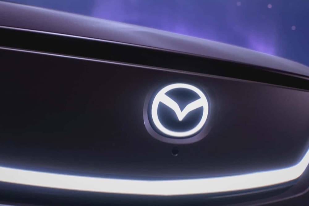 Το νέο ηλεκτρικό Mazda EZ-60 κυριαρχεί στην αγορά