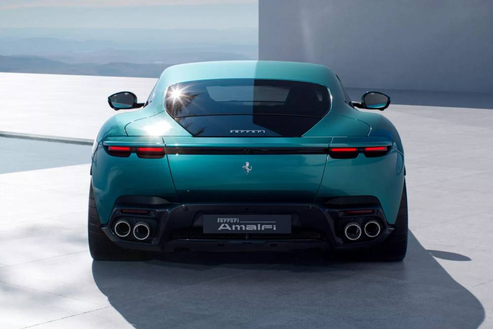 Νέα Ferrari Amalfi με 640 θηριώδη άλογα