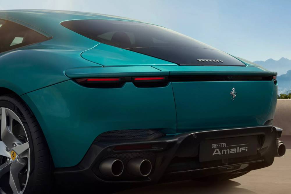 Νέα Ferrari Amalfi με 640 θηριώδη άλογα