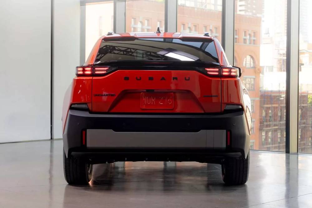 Καινοτόμο Subaru Uncharted με έμπνευση από το Toyota C-HR+