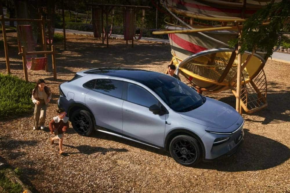 Νέο Xpeng G7 απειλεί το Tesla Model Y