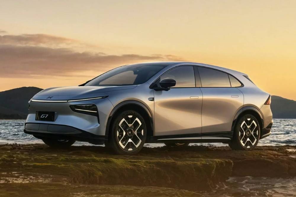 Νέο Xpeng G7 απειλεί το Tesla Model Y