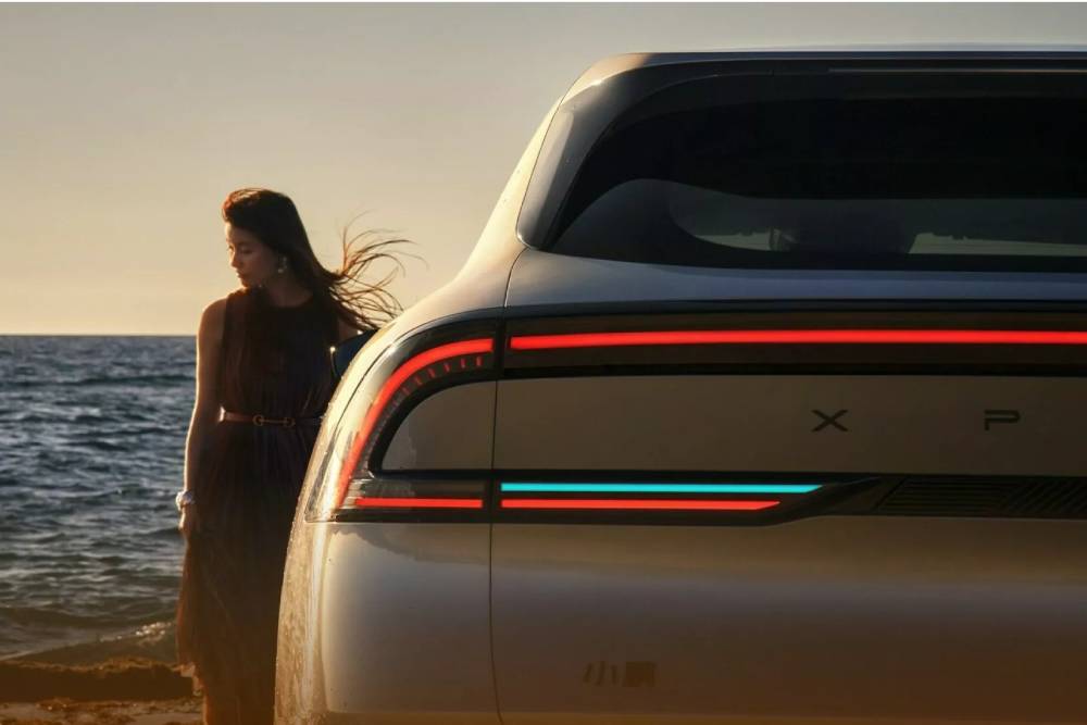 Νέο Xpeng G7 απειλεί το Tesla Model Y
