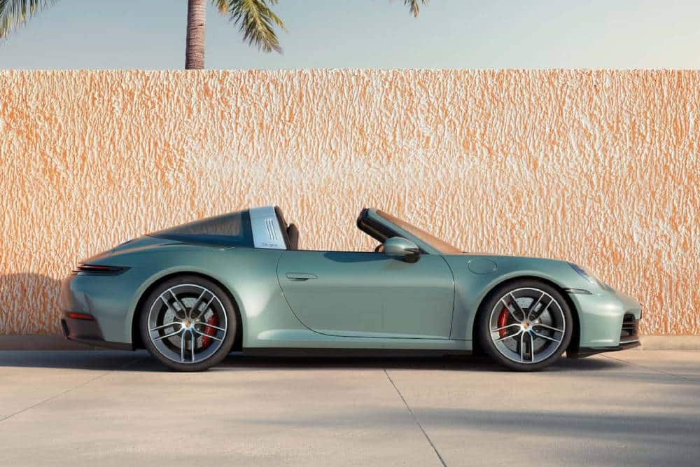 Νέα και εντυπωσιακά δυνατή Porsche 911 Carrera 4S