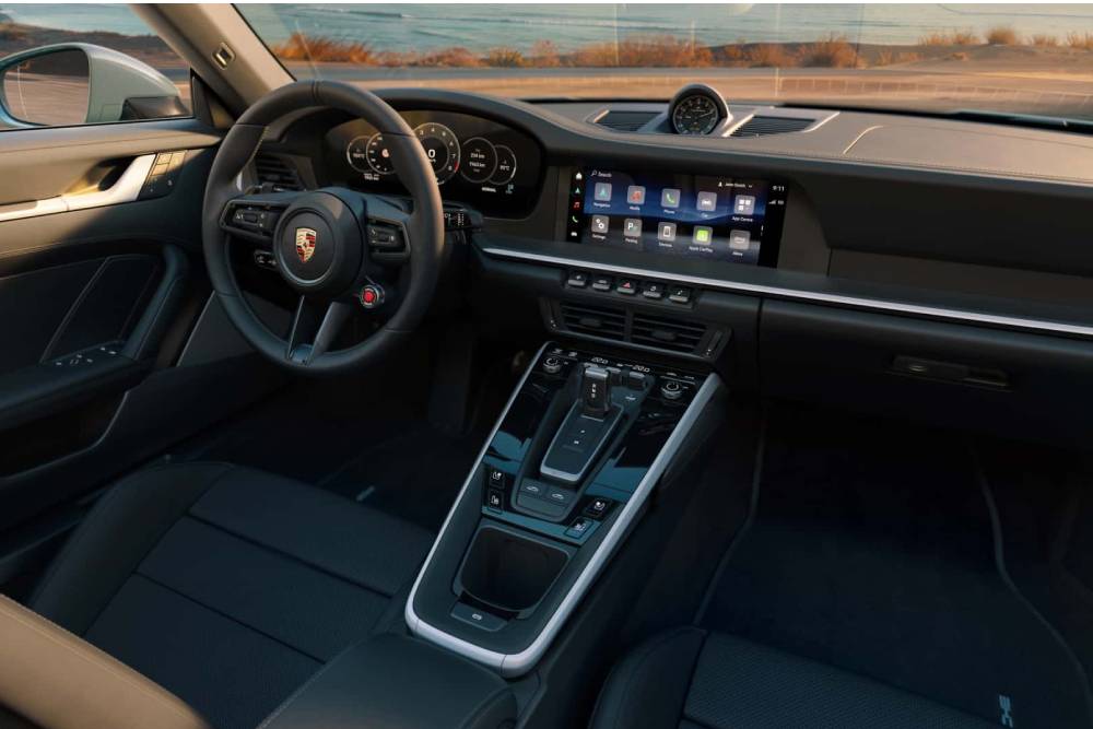 Νέα και εντυπωσιακά δυνατή Porsche 911 Carrera 4S