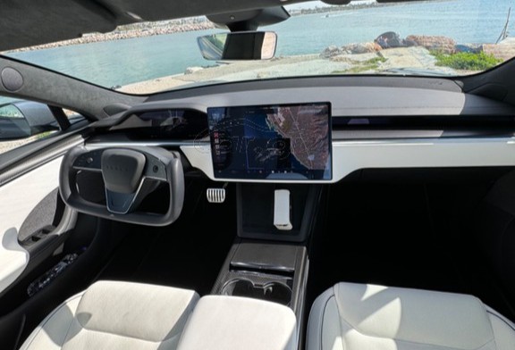 Model S Plaid