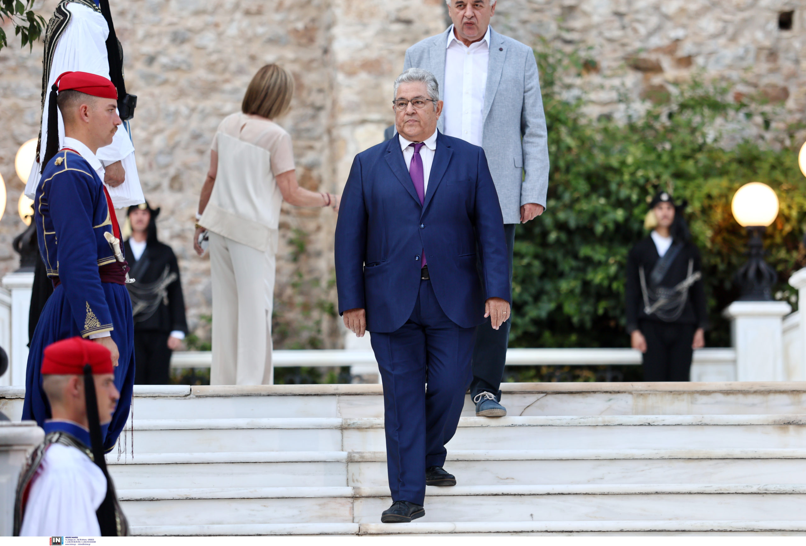 αποκατάσταση της δημοκρατίας, Προεδρικό Μέγαρο, δεξίωση 