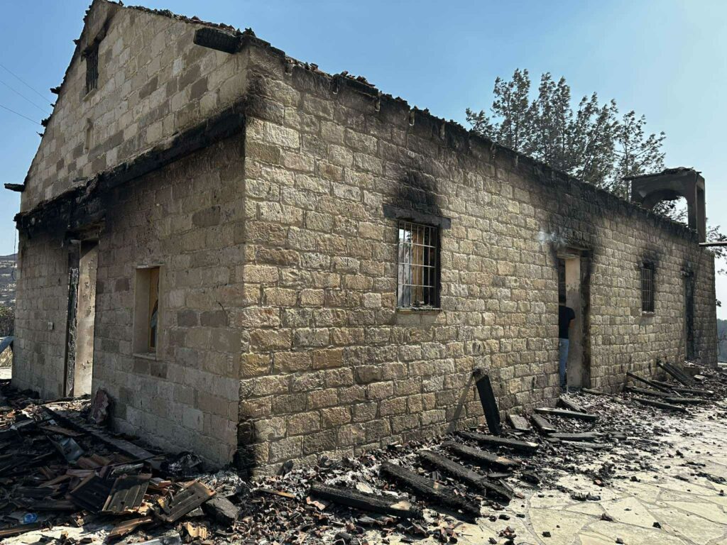 Κύπρος: Τα μέτωπα έχουν σβήσει – Η Λευκωσία εκφράζει ευγνωμοσύνη στις χώρες που συνέβαλαν στην κατάσβεση των πυρκαγιών – ΦΩΤΟ