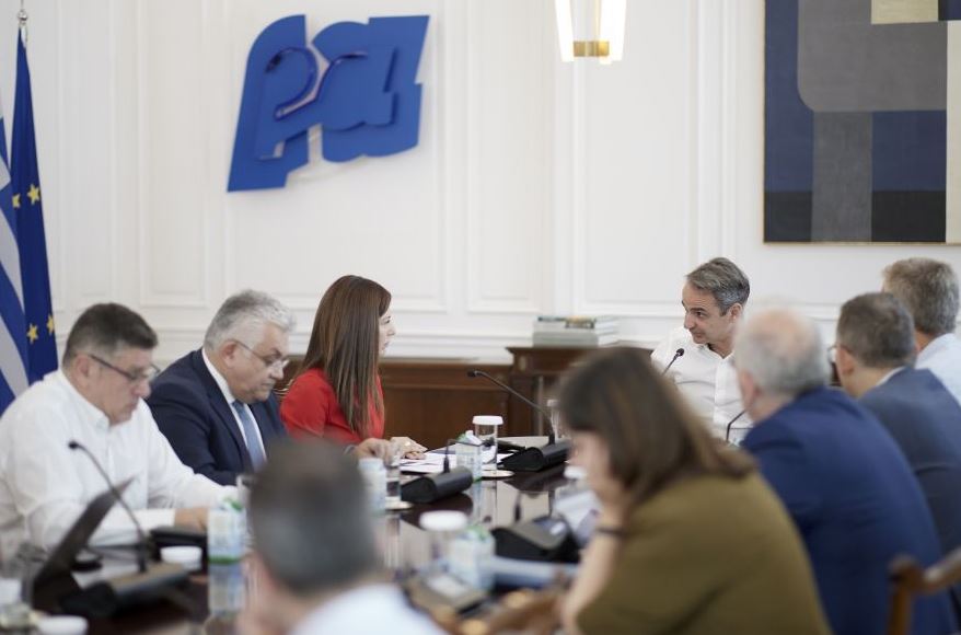 Κρίσιμη σύσκεψη υπό τον Μητσοτάκη για τα πανεπιστήμια – Τον Σεπτέμβριο αποχαιρετούν οι πρώτοι αιώνιοι φοιτητές