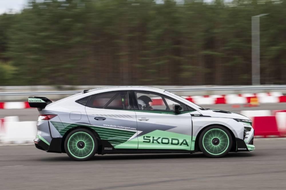 Ανανεωμένο Skoda Enyaq RS Race έτοιμο για WRC