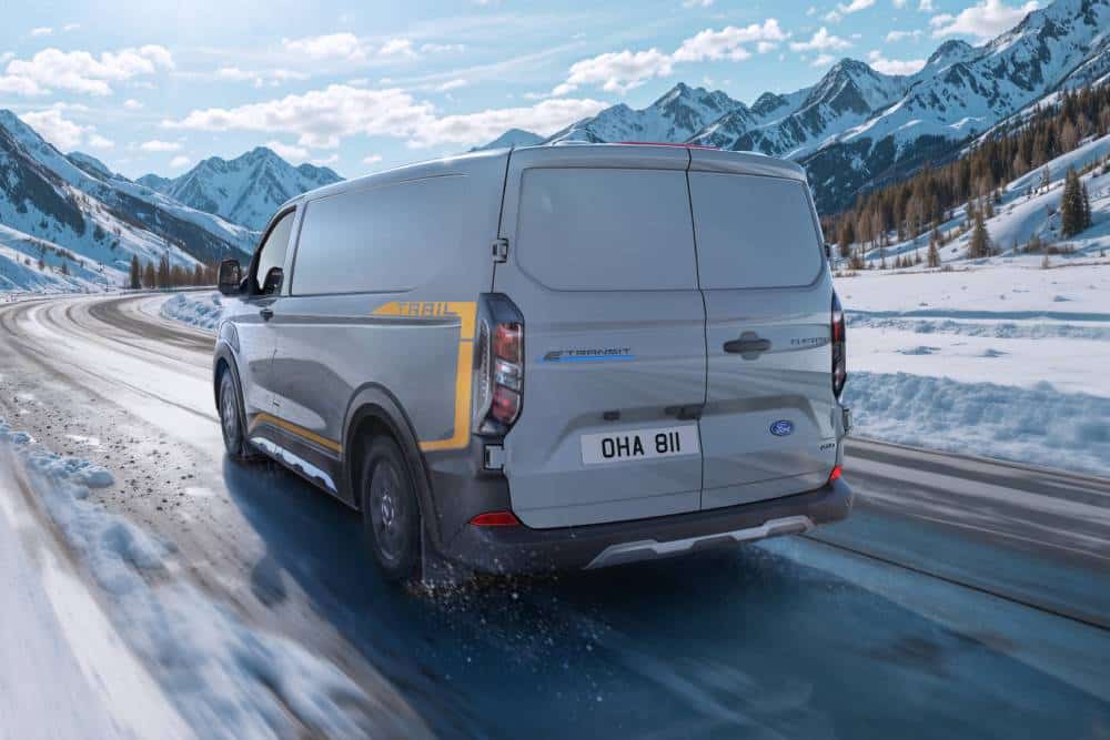 Νέο τετρακίνητο Ford E-Transit Custom
