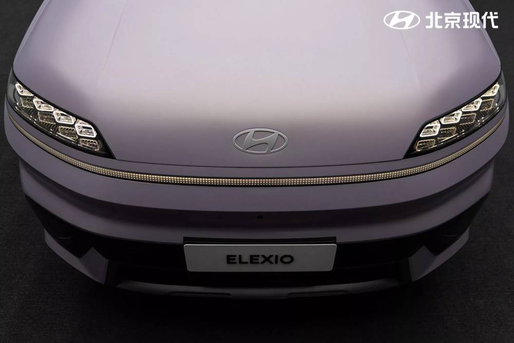 Καινοτόμο SUV Hyundai Elexio με τεράστια οθόνη 27 ιντσών