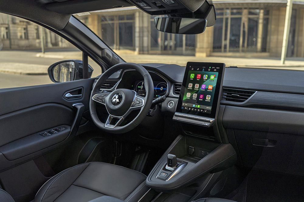 Νέο C-SUV Mitsubishi Grandis μαθαίνει γαλλικά